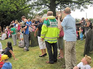 Sunday Teddy Parachute Jump