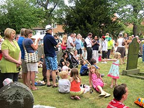 Sunday Teddy Parachute Jump