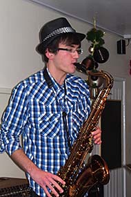 Cropwell Music Live 4-12-10