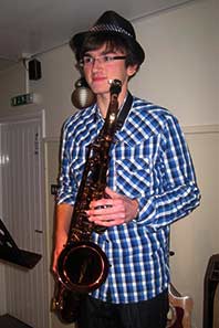 Cropwell Music Live 4-12-10