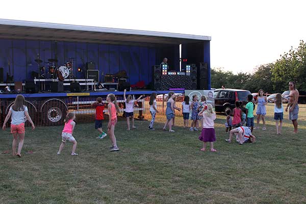 Pinic: early evening