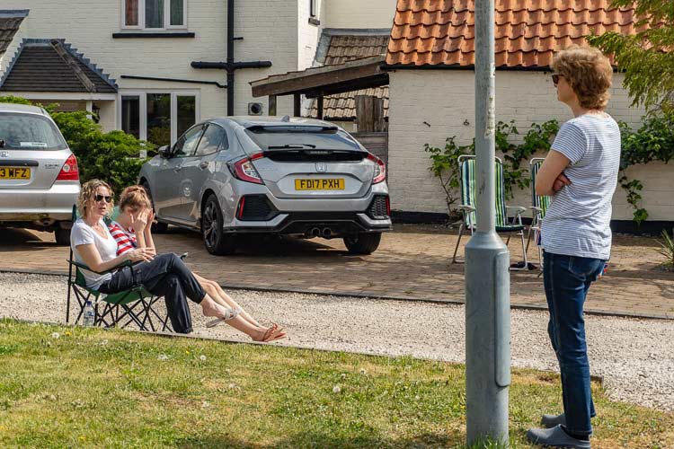 VE Day on Barratt Close