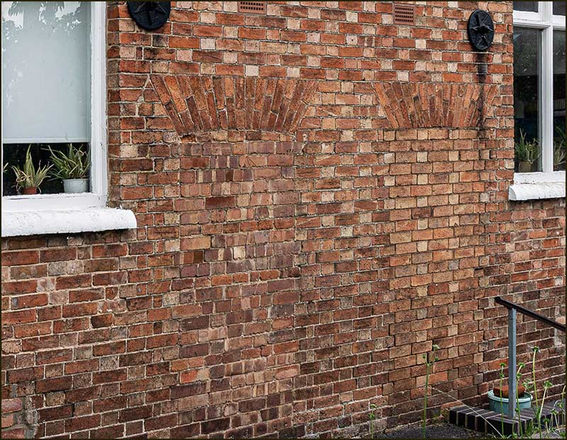 Evidence of being 2 cottages