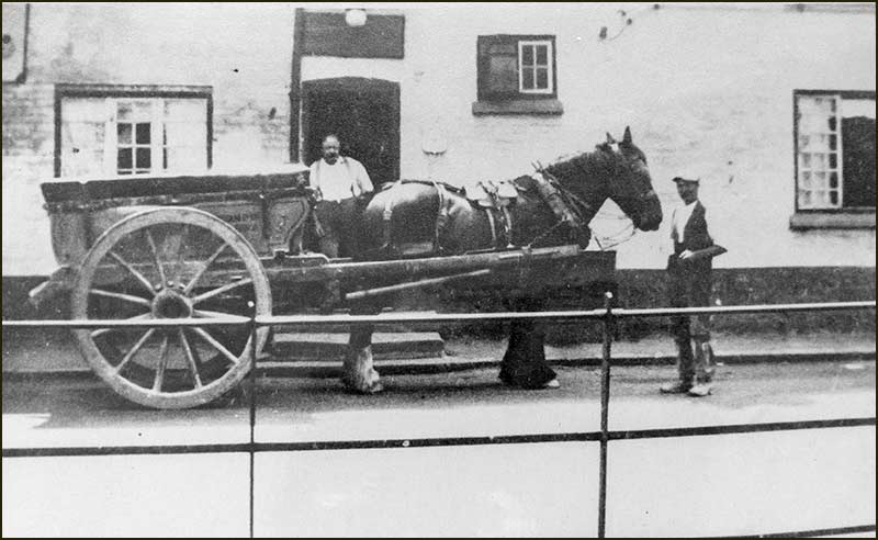 Horse and cart outside the Wheatsheaf