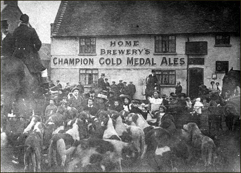 Hounds meeting outside the Wheatsheaf Inn